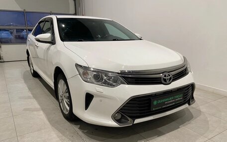 Toyota Camry, 2015 год, 1 900 000 рублей, 3 фотография