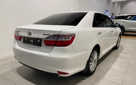 Toyota Camry, 2015 год, 1 900 000 рублей, 4 фотография