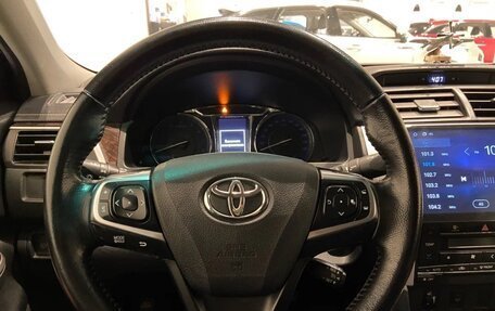 Toyota Camry, 2015 год, 1 900 000 рублей, 11 фотография