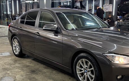 BMW 3 серия, 2013 год, 1 750 000 рублей, 2 фотография