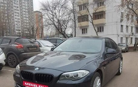 BMW 5 серия, 2011 год, 1 900 000 рублей, 12 фотография