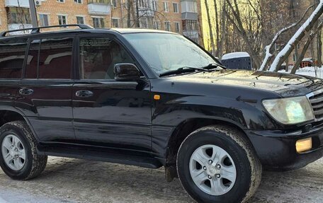 Toyota Land Cruiser 100 рестайлинг 2, 2006 год, 2 280 000 рублей, 2 фотография