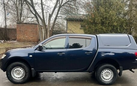 Mitsubishi L200 IV рестайлинг, 2012 год, 1 600 000 рублей, 6 фотография