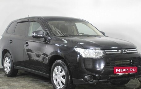 Mitsubishi Outlander III рестайлинг 3, 2012 год, 1 370 000 рублей, 3 фотография