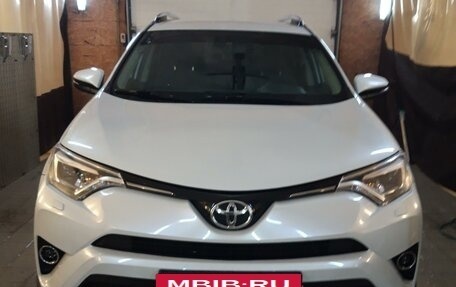 Toyota RAV4, 2019 год, 2 600 000 рублей, 17 фотография