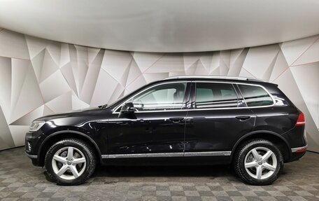 Volkswagen Touareg III, 2015 год, 2 648 000 рублей, 5 фотография