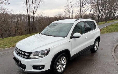 Volkswagen Tiguan I, 2015 год, 2 100 000 рублей, 1 фотография