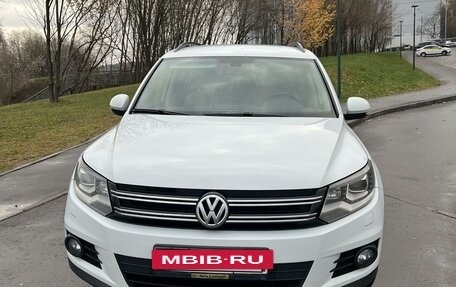 Volkswagen Tiguan I, 2015 год, 2 100 000 рублей, 6 фотография