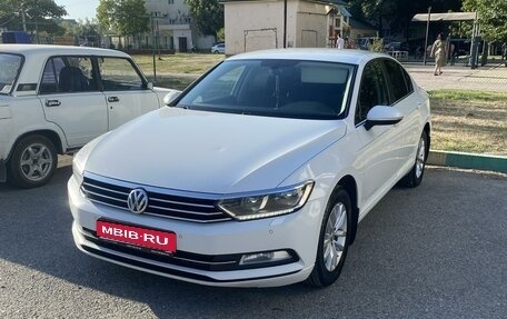 Volkswagen Passat B8 рестайлинг, 2016 год, 1 600 000 рублей, 1 фотография