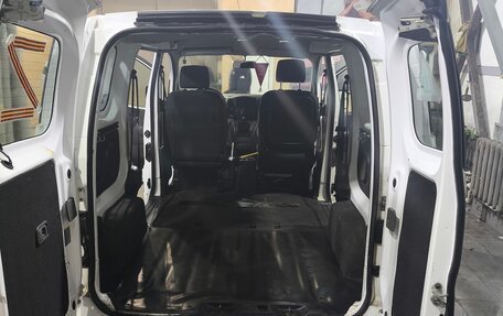 Nissan NV200, 2010 год, 1 400 000 рублей, 12 фотография