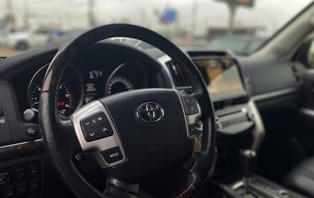 Toyota Land Cruiser 200, 2014 год, 4 650 000 рублей, 24 фотография