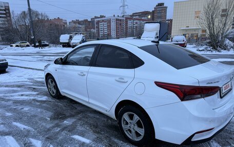 Hyundai Solaris II рестайлинг, 2019 год, 1 035 000 рублей, 10 фотография