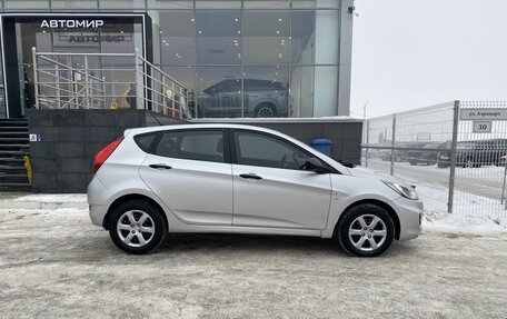 Hyundai Solaris II рестайлинг, 2012 год, 820 000 рублей, 4 фотография