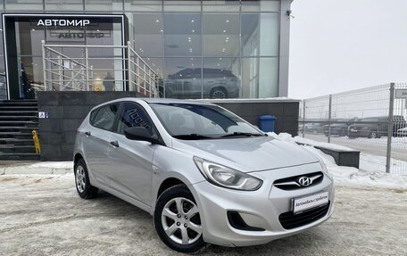 Hyundai Solaris II рестайлинг, 2012 год, 820 000 рублей, 3 фотография