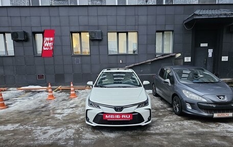 Toyota Corolla, 2023 год, 2 420 000 рублей, 3 фотография