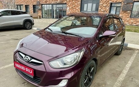 Hyundai Solaris II рестайлинг, 2011 год, 885 000 рублей, 6 фотография