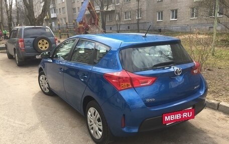 Toyota Auris II, 2013 год, 1 000 000 рублей, 3 фотография