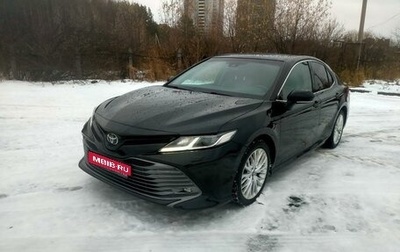 Toyota Camry, 2019 год, 2 690 000 рублей, 1 фотография