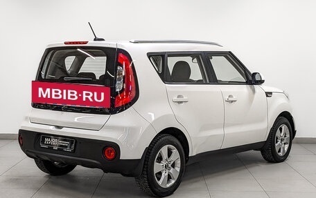 KIA Soul II рестайлинг, 2017 год, 1 545 000 рублей, 5 фотография