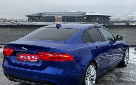 Jaguar XE I рестайлинг, 2016 год, 1 515 000 рублей, 8 фотография