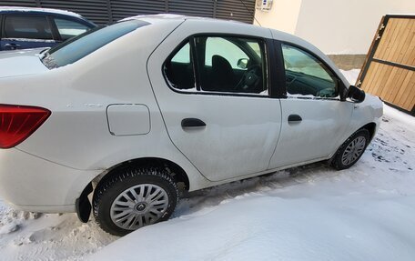 Renault Logan II, 2017 год, 790 000 рублей, 6 фотография