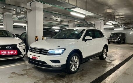 Volkswagen Tiguan II, 2016 год, 3 030 000 рублей, 8 фотография