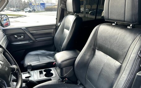 Mitsubishi Pajero IV, 2011 год, 1 859 000 рублей, 13 фотография