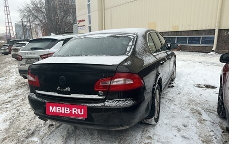 Skoda Superb III рестайлинг, 2012 год, 890 000 рублей, 3 фотография