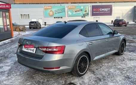 Skoda Superb III рестайлинг, 2018 год, 1 563 000 рублей, 3 фотография