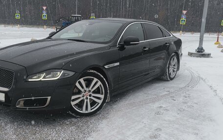 Jaguar XJ IV (X351), 2017 год, 3 516 000 рублей, 8 фотография