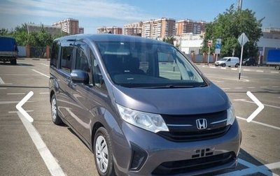 Honda Stepwgn IV, 2017 год, 1 820 000 рублей, 1 фотография