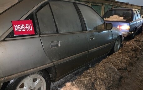 Opel Omega A, 1987 год, 95 000 рублей, 5 фотография