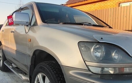 Toyota Harrier, 1998 год, 900 000 рублей, 6 фотография