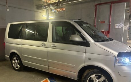 Volkswagen Multivan T5, 2003 год, 1 550 000 рублей, 3 фотография