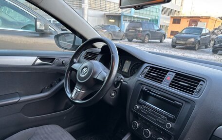 Volkswagen Jetta VI, 2012 год, 1 050 000 рублей, 15 фотография