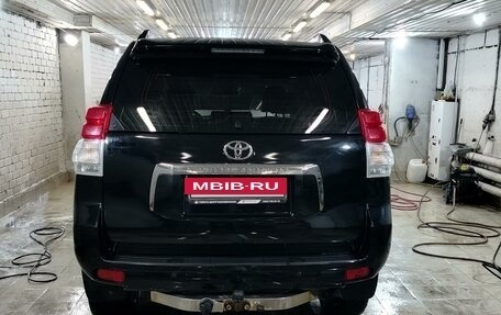 Toyota Land Cruiser Prado 150 рестайлинг 2, 2012 год, 2 399 000 рублей, 13 фотография