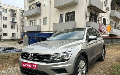 Volkswagen Tiguan II, 2019 год, 2 300 000 рублей, 3 фотография