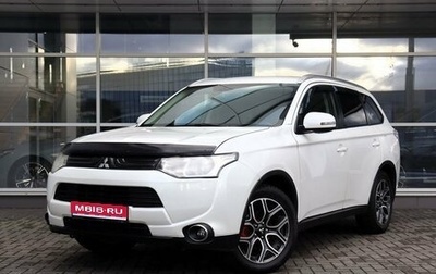 Mitsubishi Outlander III рестайлинг 3, 2014 год, 1 700 000 рублей, 1 фотография