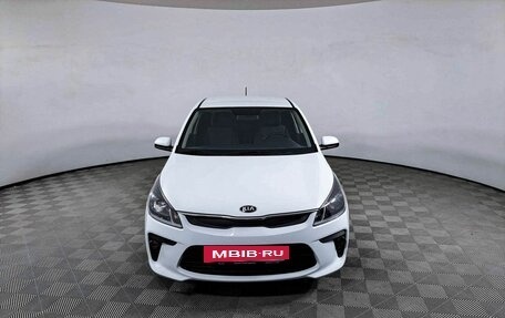 KIA Rio IV, 2018 год, 1 677 000 рублей, 2 фотография