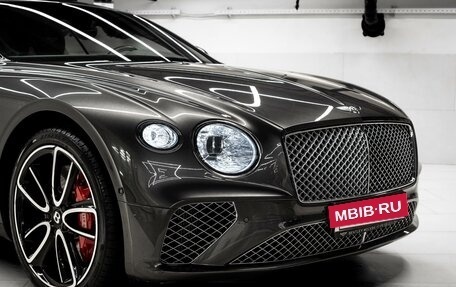 Bentley Continental GT III, 2018 год, 23 000 000 рублей, 20 фотография