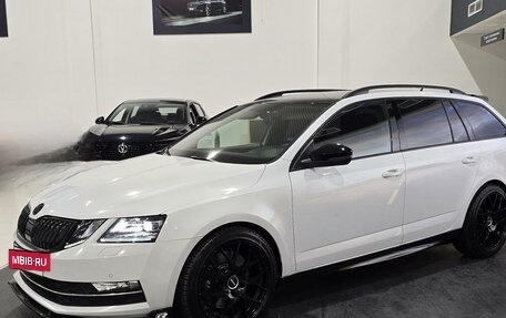 Skoda Octavia, 2017 год, 2 550 000 рублей, 11 фотография