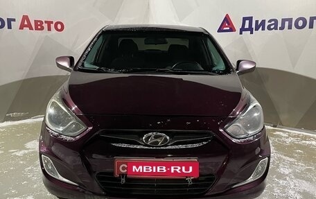 Hyundai Solaris II рестайлинг, 2011 год, 575 000 рублей, 2 фотография