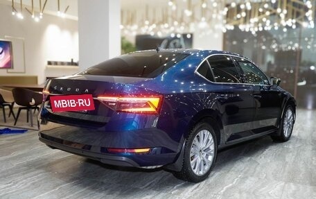 Skoda Superb III рестайлинг, 2022 год, 3 450 000 рублей, 4 фотография