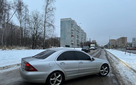 Mercedes-Benz C-Класс, 2002 год, 750 000 рублей, 3 фотография