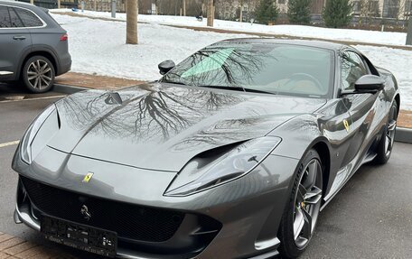 Ferrari 812, 2021 год, 37 900 000 рублей, 1 фотография