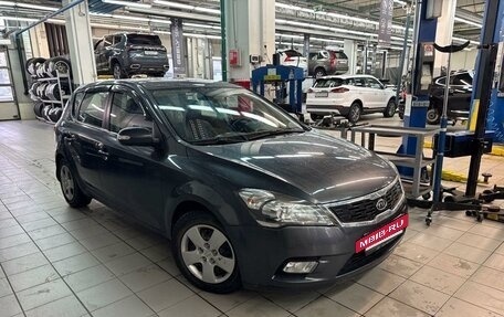 KIA cee'd I рестайлинг, 2011 год, 837 000 рублей, 3 фотография