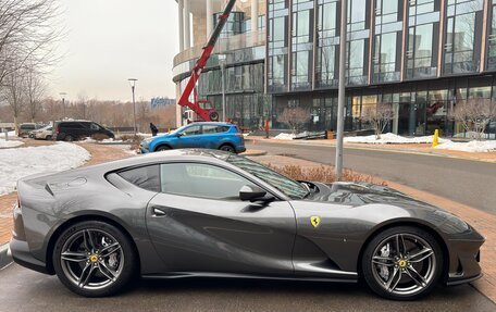 Ferrari 812, 2021 год, 37 900 000 рублей, 12 фотография