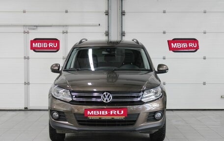 Volkswagen Tiguan I, 2015 год, 1 697 000 рублей, 2 фотография