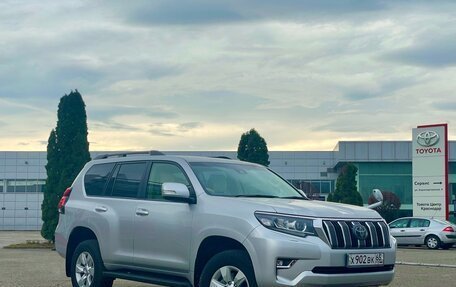 Toyota Land Cruiser Prado 150 рестайлинг 2, 2019 год, 5 300 000 рублей, 2 фотография