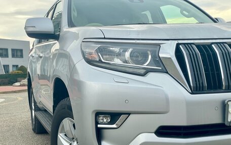 Toyota Land Cruiser Prado 150 рестайлинг 2, 2019 год, 5 300 000 рублей, 7 фотография